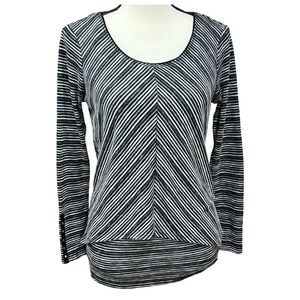 -bundle 3 or more White House Black Market Blouse